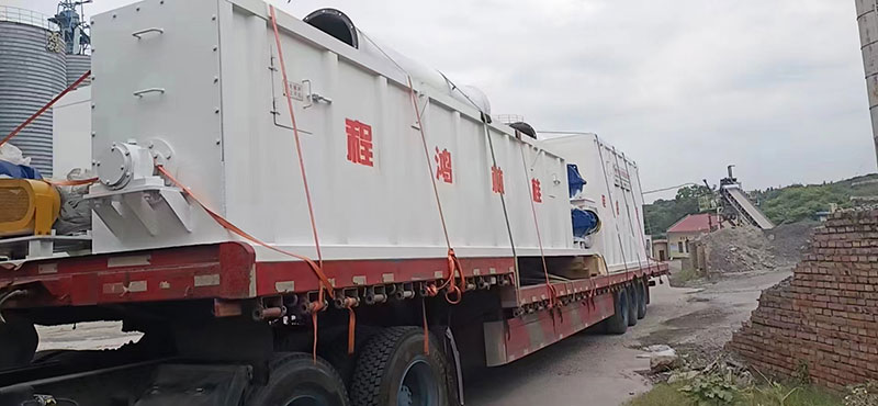 湖南某老板訂購時產(chǎn)十五噸氫氧化鈣生產(chǎn)線貨物到場剪影!