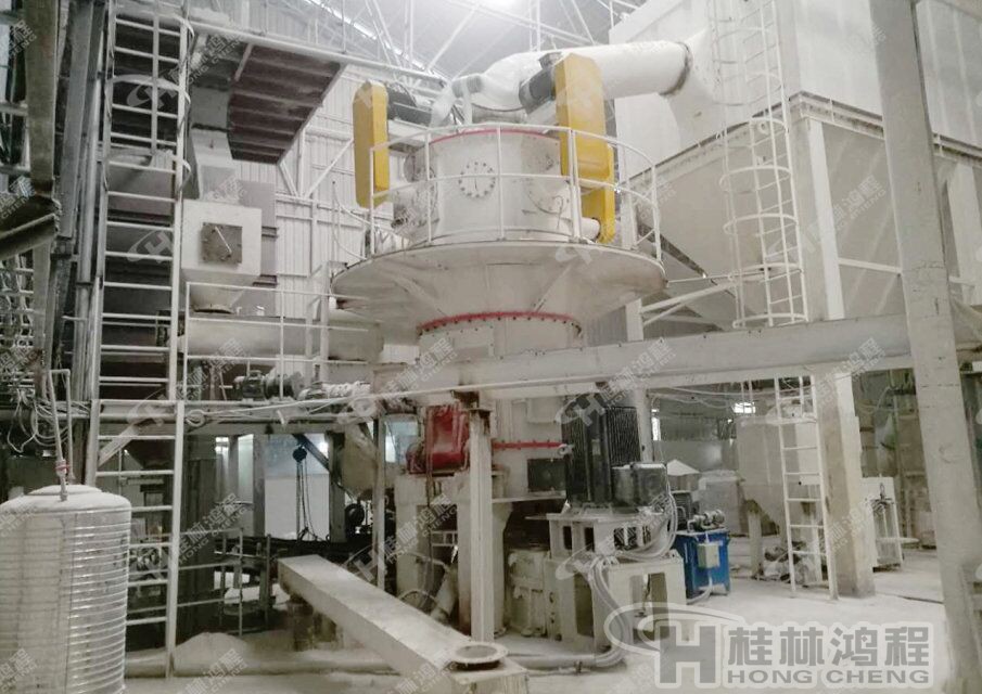 高純石英砂磨粉機推薦設(shè)備,桂林鴻程環(huán)保磨粉機,HLMX超細(xì)立式磨粉機 HLMX1100高純石英砂磨粉機推薦設(shè)備,桂林鴻程環(huán)保磨粉機,HLMX超細(xì)立式磨粉機