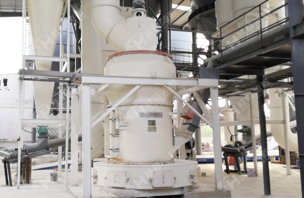 200目電廠(chǎng)石灰石粉磨設(shè)備安徽廣德縣HC1500擺式雷蒙磨粉機(jī)生產(chǎn)線(xiàn)正式投產(chǎn)