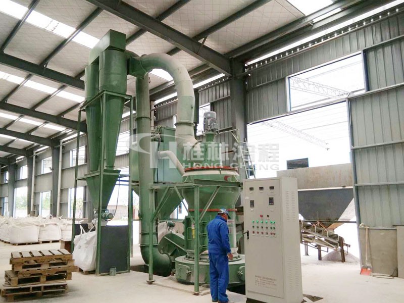 礦石小型磨粉機(jī)HC1000縱擺磨粉機(jī) 礦石小型磨粉機(jī)HC1000縱擺磨粉機(jī)