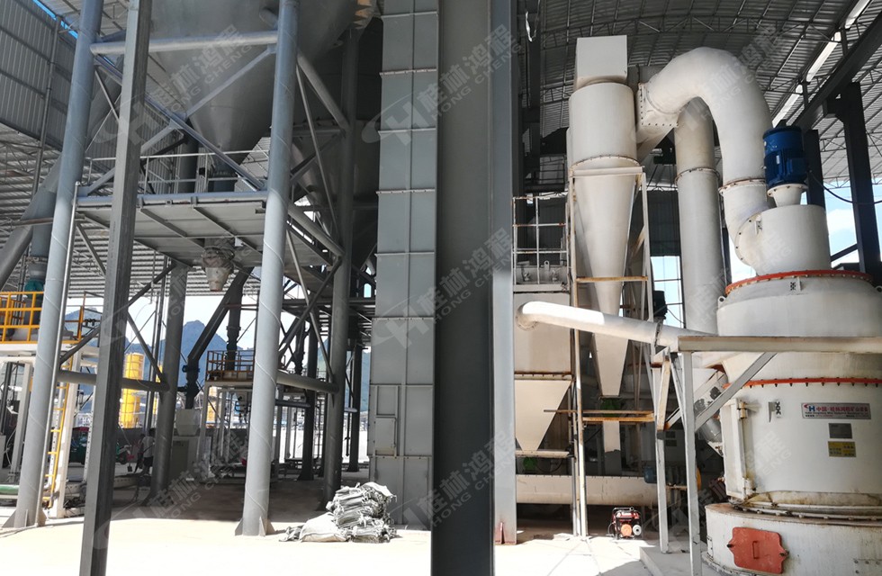 HC1500擺式懸輥磨粉機(jī)石灰石 280目 估算12噸1小時(shí)-直接進(jìn)
料罐 HC1500擺式懸輥磨粉機(jī)石灰石 280目 估算12噸1小時(shí)-直接進(jìn)料罐