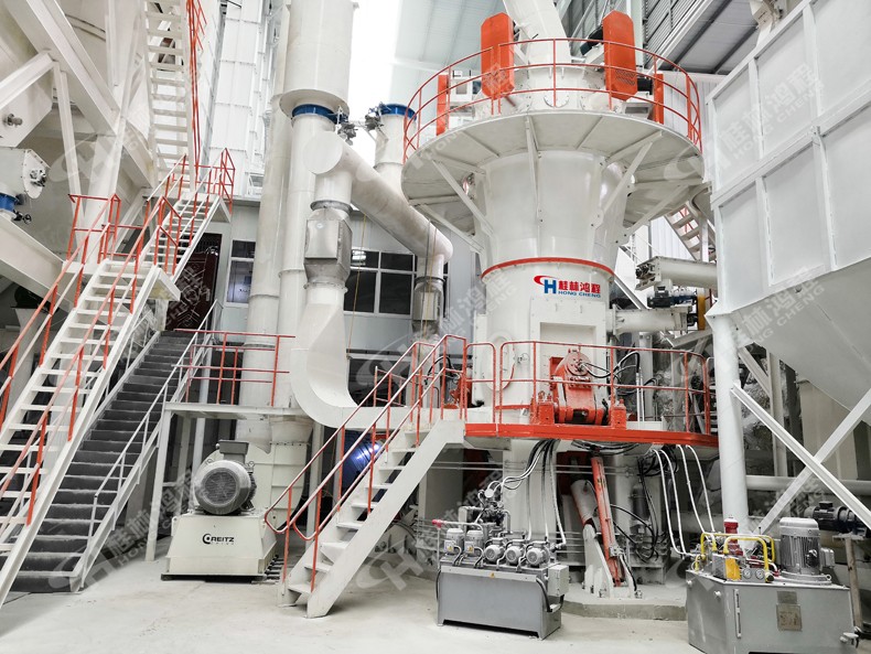超細(xì)方解石磨粉機(jī)河南南召1250目生產(chǎn)線投產(chǎn) HLMX1300超細(xì)方解石磨粉機(jī)河南南召1250目生產(chǎn)線投產(chǎn)